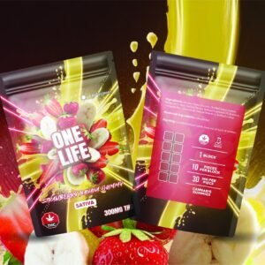 one-life-edibles-strawberry-banana-gummy-300mg-thc-sativa